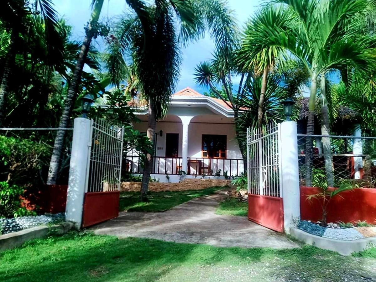 Palmera Palma Private 1-Br Bungalow In Moalboal Exterior foto
