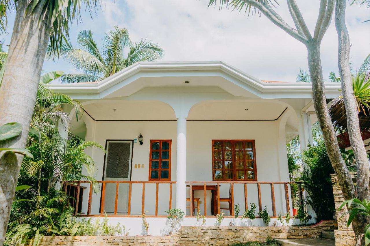 Palmera Palma Private 1-Br Bungalow In Moalboal Exterior foto