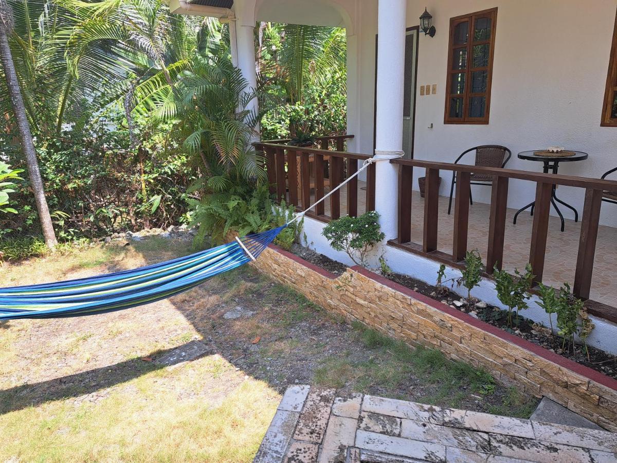 Palmera Palma Private 1-Br Bungalow In Moalboal Exterior foto