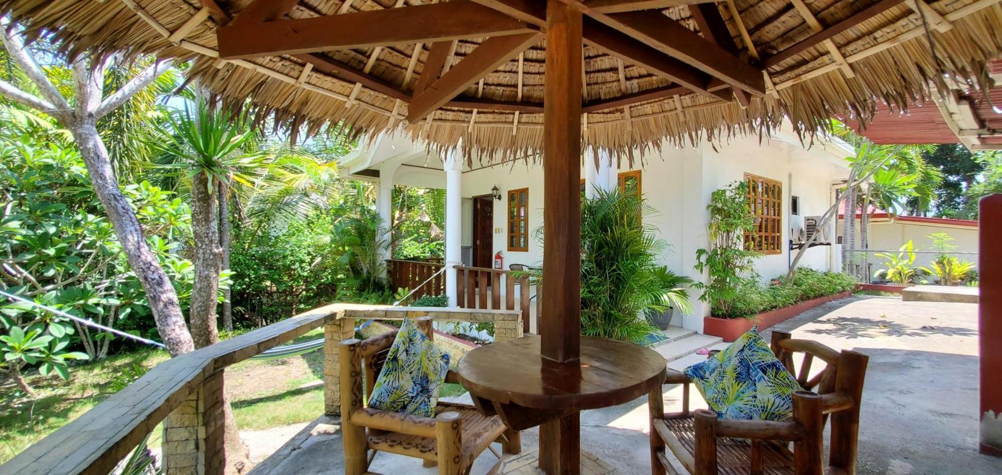 Palmera Palma Private 1-Br Bungalow In Moalboal Exterior foto